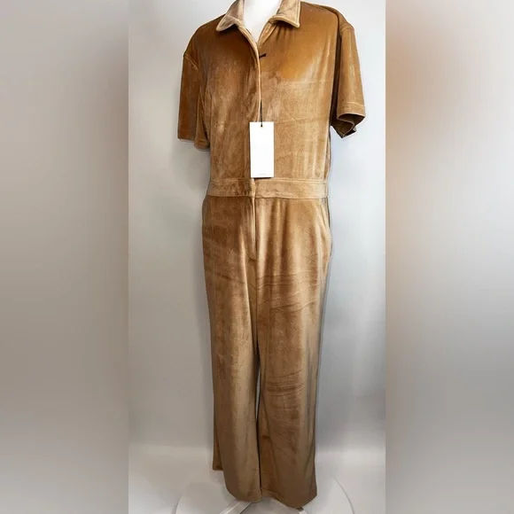 💖NWT RIVET UTILITY ICON VELOUR JUMPSUIT IN CAMEL COLOR SIZE L(10-12) - Picture 4 of 16